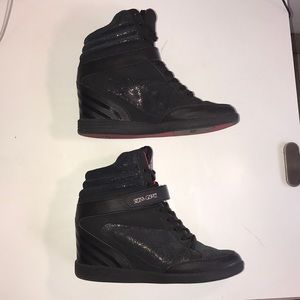 Adidas Neo ft. Selena Gomez sneakers